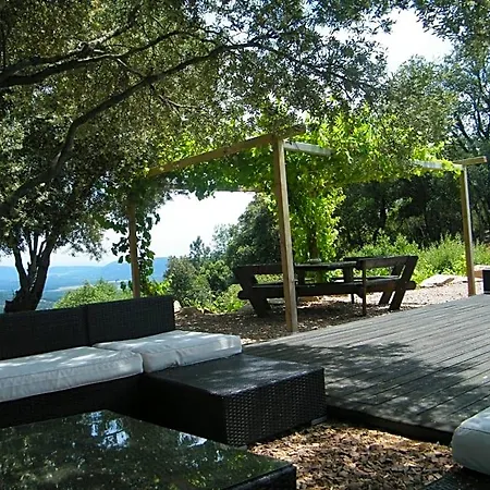 Les Jardins De Mathieu Bed & Breakfast
