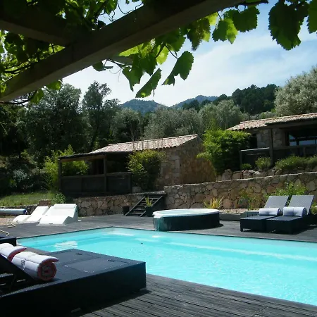 Bed & Breakfast Les Jardins De Mathieu