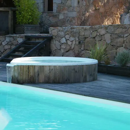 Les Jardins De Mathieu Bed & Breakfast