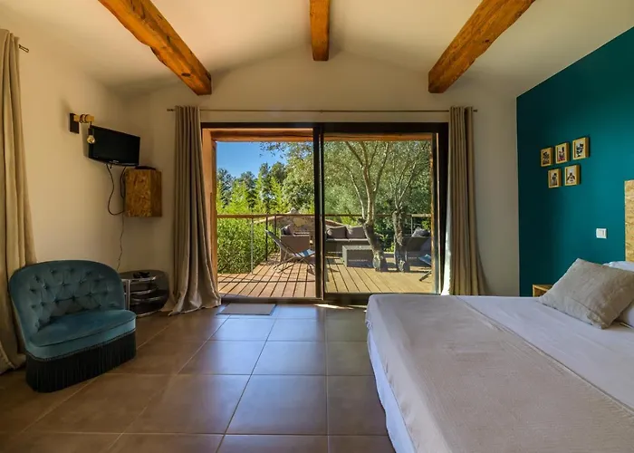 Les Jardins De Mathieu Couette-café Porto-Vecchio (Corsica)